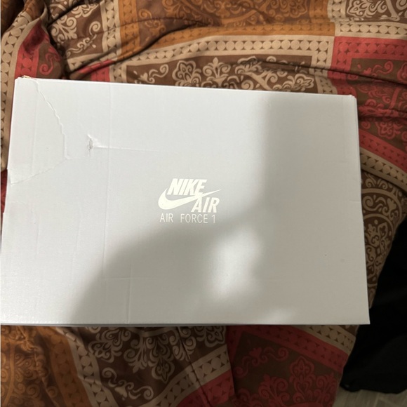 Nike Air Force 1 - Picture 2 of 9